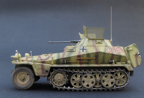 35115   T.  Немецкий полугусеничный легкий БТР разведки Sd.kfz.250/9 с 20-мм пушкой + (1 фигура)