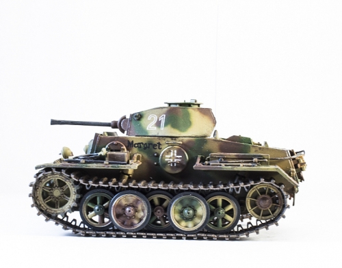 35007   A.   Немецкий легкий танк Т-II J
