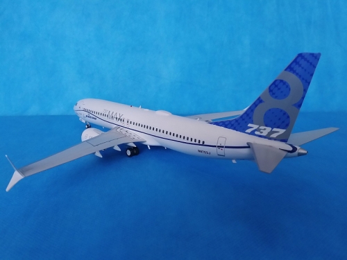7026    З.    Американский пассажирский авиалайнер "Боинг 737-8 MAX"