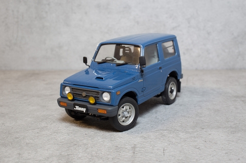 21122    Ha.    Японский полноприводный мини-внедорожник "Suzuki Jimny" (JA11-5).