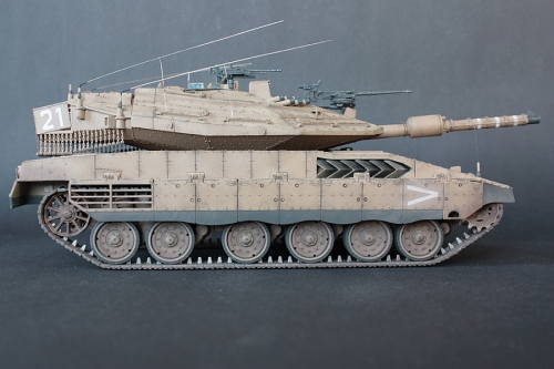 13213       Aк.     Израильский основной боевой танк "Merkava" Mk.IV.