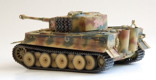 35194     T.   Немецкий тяжелый танк "ТИГР" I AUSF.E среднее производство 1943Г. с 1 фигурой командира.