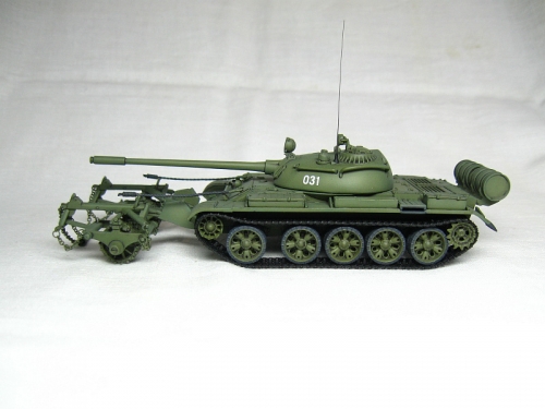 00341     Tр.    Советский танк Т-55 с минным тралом КМТ-5