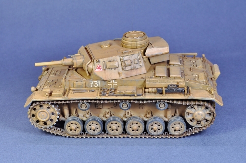 9032     Д.     Немецкий танк PzKpfw. III  Ausf. G. Африканский корпус.