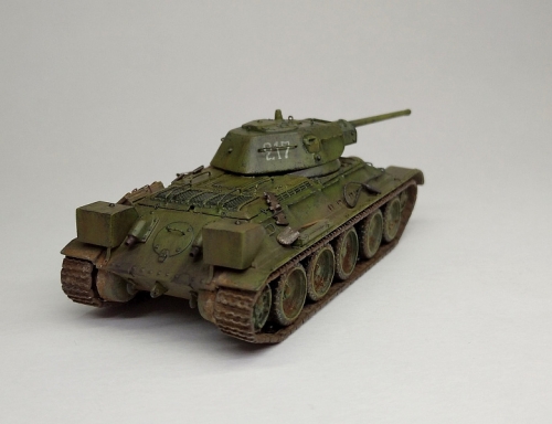 307201     М.      Советский танк "Т-34/76" и 2 фигуры