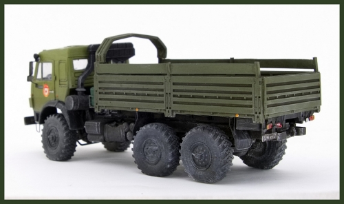 72407      AR.     Российский трехосный грузовик "КАМАЗ-5350".