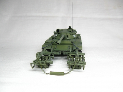 00341     Tр.    Советский танк Т-55 с минным тралом КМТ-5
