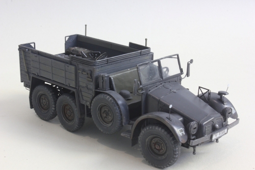 35104    Т.     Немецкий грузовик 6х4  Kfz.70 Крупп Проц и одна фигура.