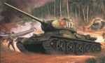 3318     Д.    Советский танк NVA T-34/85 M (с катками морская звезда)
