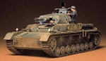 35096   Т.   Немецкий танк Pzkpw  IV Ausf.D и 3 фигуры