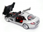 24290    Т.    Немецкий автомобиль Mercedes-Benz SLR Mclaren