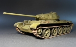 37002     Mi.    Советский средний танк "T-44M" с полным внутренним интерьером.