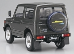 21122    Ha.    Японский полноприводный мини-внедорожник "Suzuki Jimny" (JA11-5).