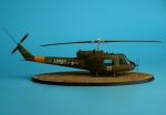 87228    HB.   Американский многоцелевой вертолёт UH-1B Huey.