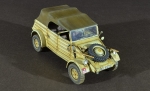 9050     Д.      Немецкий легковой автомобиль VW ТИП 82 КУБЕЛЬВАГЕН." с тентом.