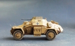 02312     Ai.    Немецкий разведывательный бронеавтомобиль Sd.kfz.222.и 3 фигуры.