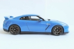 24300     T.    Японский автомобиль спорткар "Nissan" GT-R.