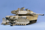 00335     Т.     Американский основной боевой танк M1A1 "Abrams" с минным тралом.