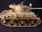 3529     Д.     «Шерман M-51» — израильская модификация американского среднего танка M4 «Шерман».