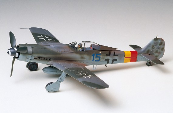 02411  Тр.  Немецкий истребитель  Focke-Wuff FW 190D-9