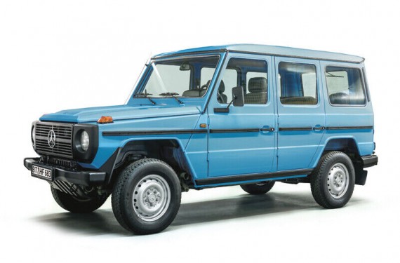 3663    I.    Немецкий полноразмерный люксовый внедорожник Mercedes Benz G230 Feuerwehr.